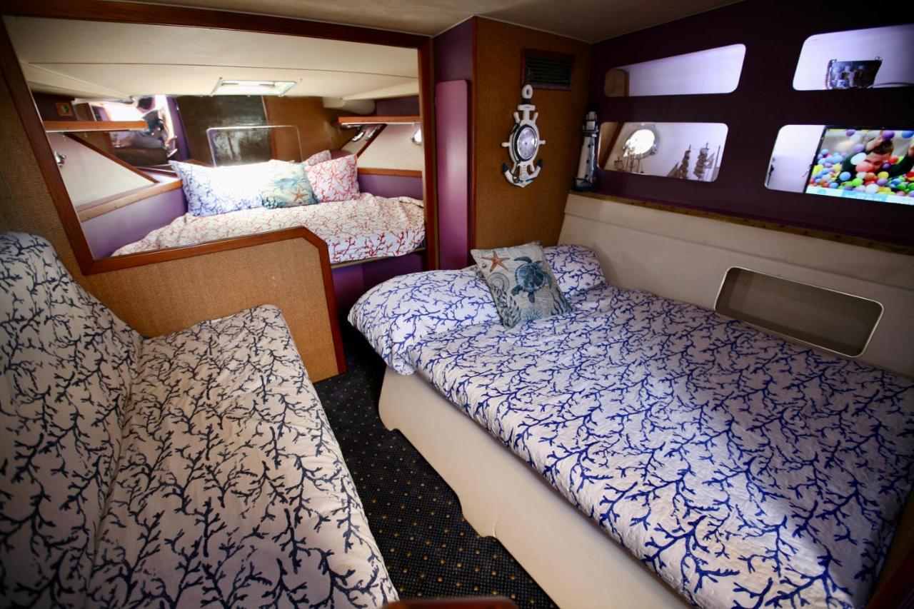 Piper'S Boat Hotel Алгеро Екстериор снимка